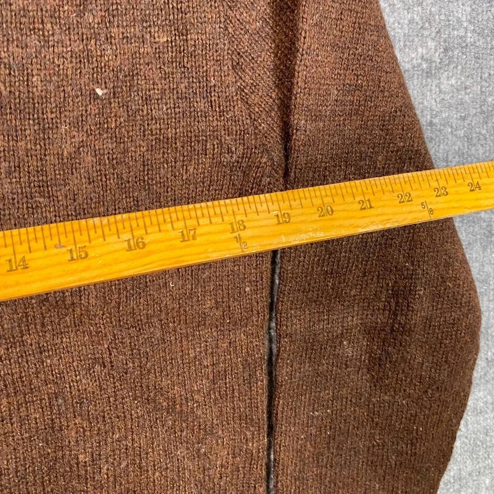 Vintage Robert Bruce Brown V-Neck Sweater Mens Large Made in USA Wool Blend